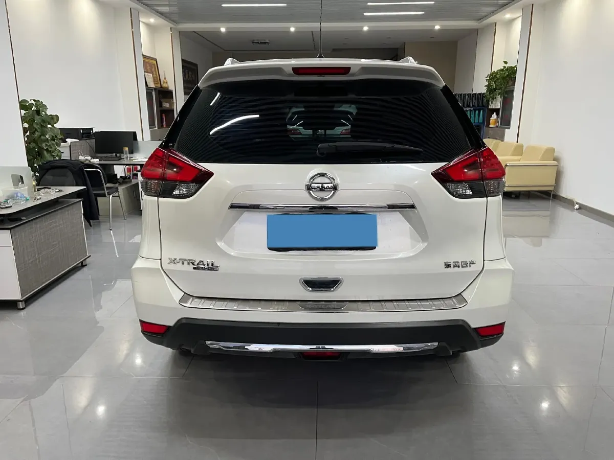2023 Nissan X-Trail 2.0L 151HP L4 CVT,autocango,china used car exporter,china ev exporter,chinese used car exporter,chinese used ev exporter