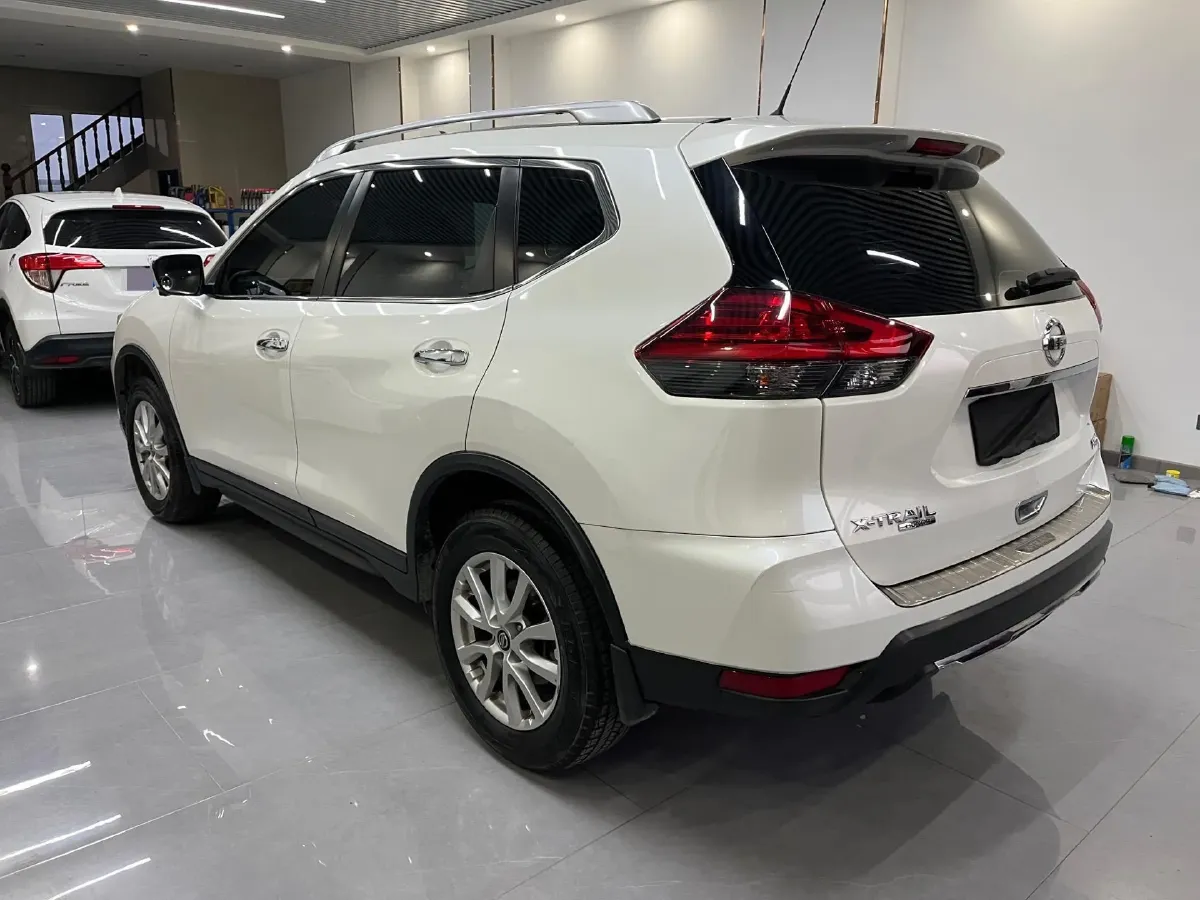 2023 Nissan X-Trail 2.0L 151HP L4 CVT,autocango,china used car exporter,china ev exporter,chinese used car exporter,chinese used ev exporter