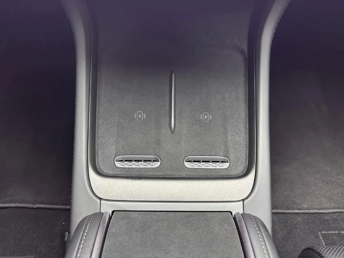 2024 Zeekr 007 BEV 100KWH,autocango,china used car exporter,china ev exporter,chinese used car exporter,chinese used ev exporter