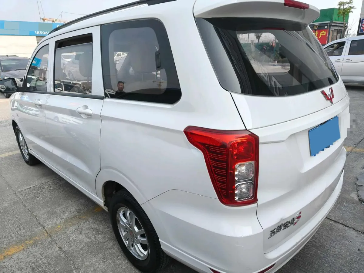 2019 WuLing HongGuang 1.5L 99HP L4 6MT,autocango,china used car exporter,china ev exporter,chinese used car exporter,chinese used ev exporter