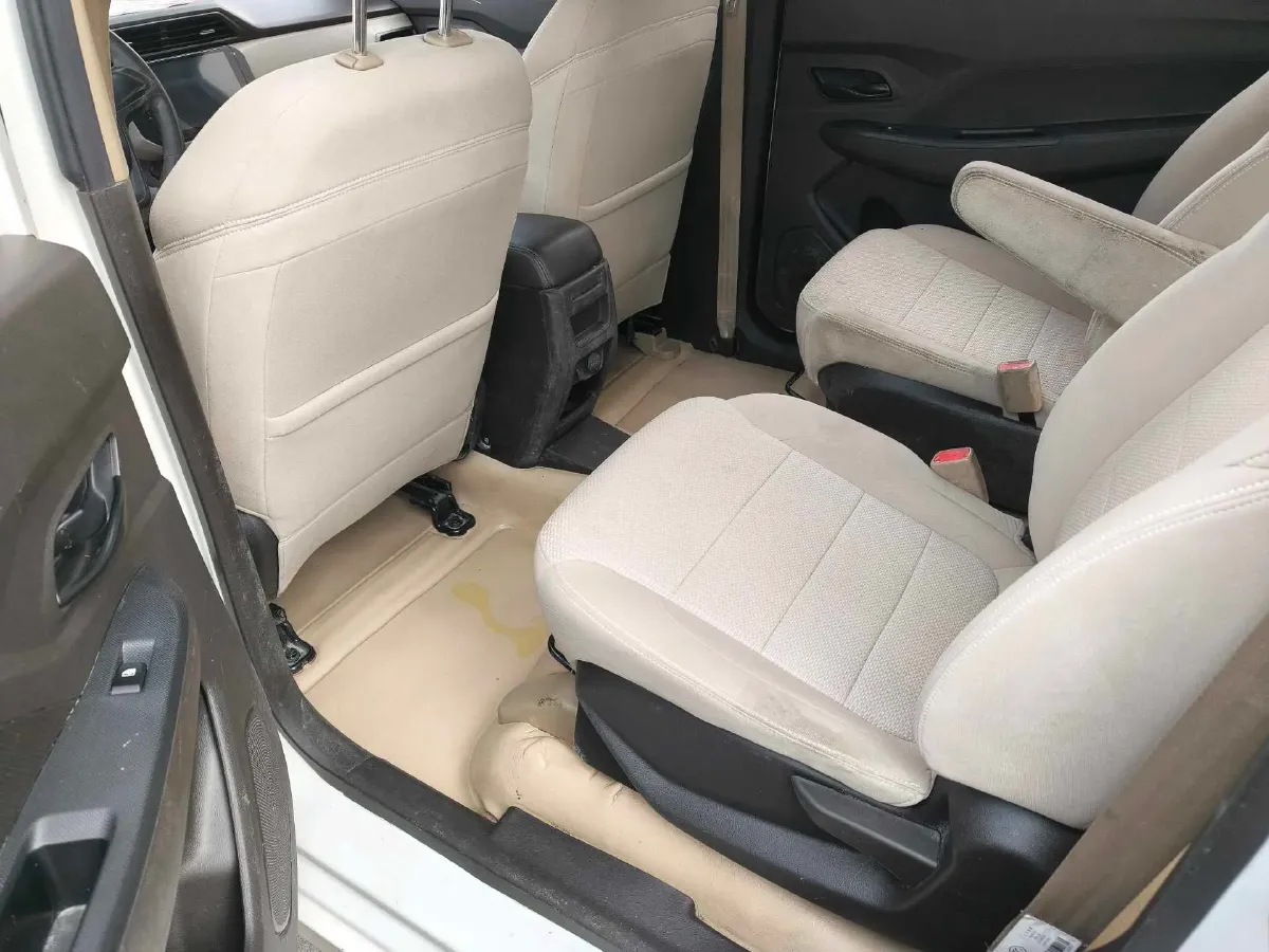 2019 WuLing HongGuang 1.5L 99HP L4 6MT,autocango,china used car exporter,china ev exporter,chinese used car exporter,chinese used ev exporter