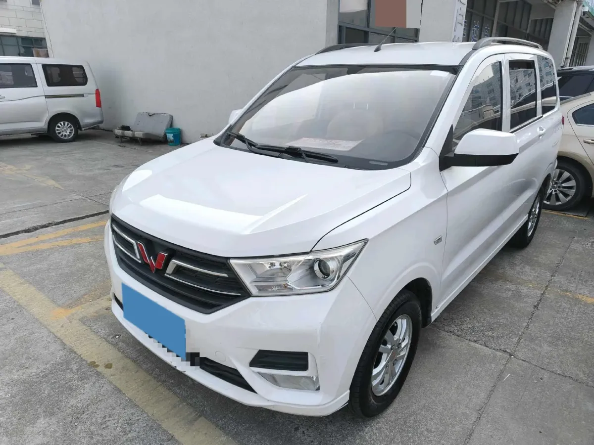 2019 WuLing HongGuang 1.5L 99HP L4 6MT,autocango,china used car exporter,china ev exporter,chinese used car exporter,chinese used ev exporter