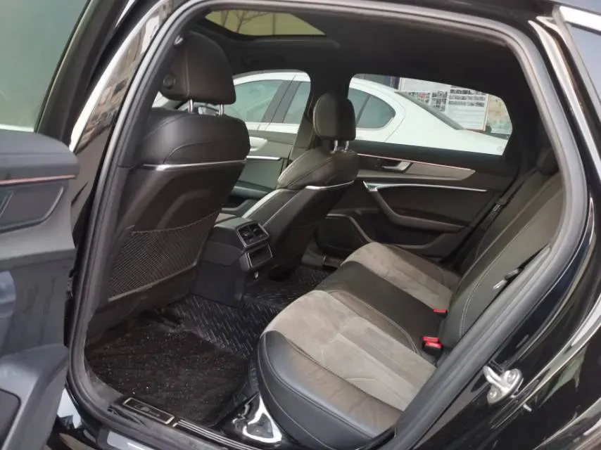 2021 Audi A6L 2.0T 190HP L4 7DCT,autocango,china used car exporter,china ev exporter,chinese used car exporter,chinese used ev exporter