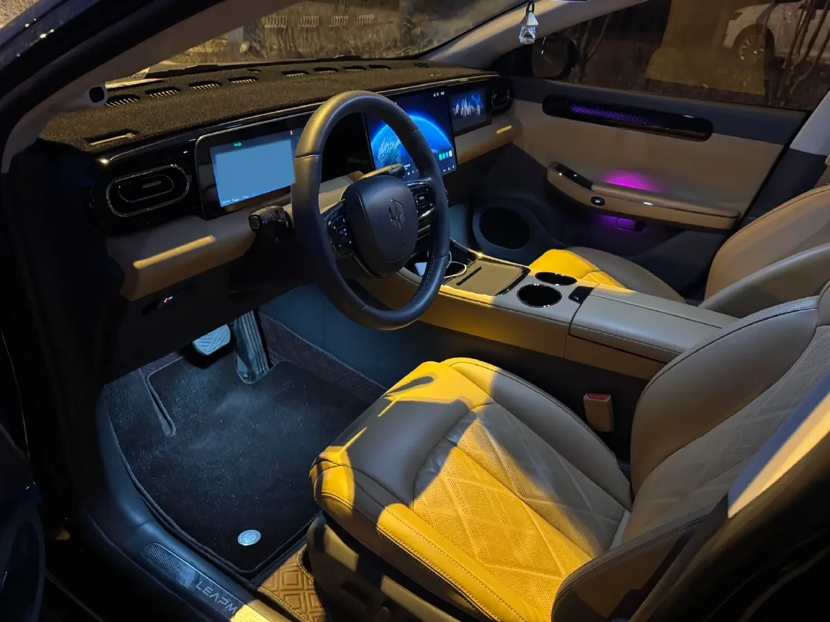 2024 Leapmotor C01 1.5L 95HP L4 REEV 30.1KWH,autocango,china used car exporter,china ev exporter,chinese used car exporter,chinese used ev exporter