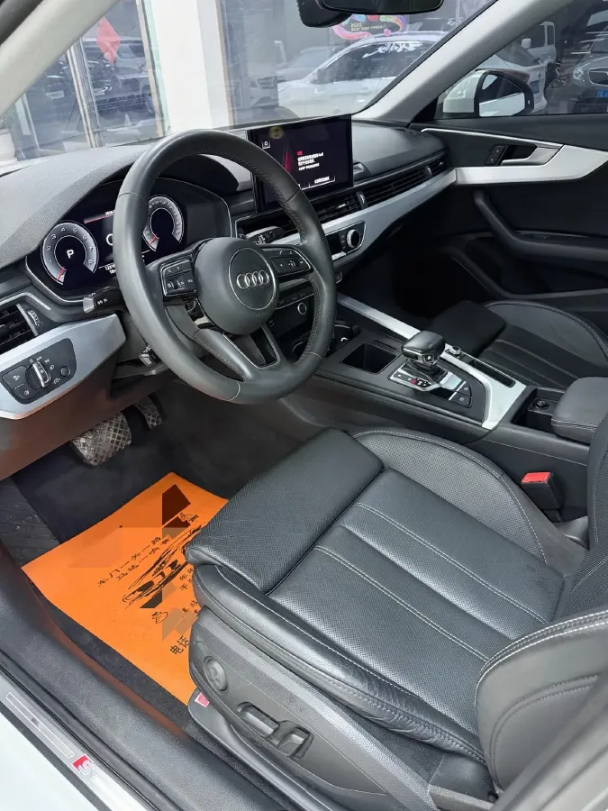 2020 Audi A4L 2.0T 190HP L4 7DCT,autocango,china used car exporter,china ev exporter,chinese used car exporter,chinese used ev exporter