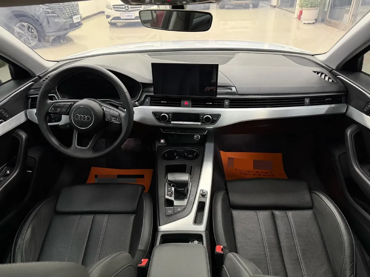 2020 Audi A4L 2.0T 190HP L4 7DCT,autocango,china used car exporter,china ev exporter,chinese used car exporter,chinese used ev exporter