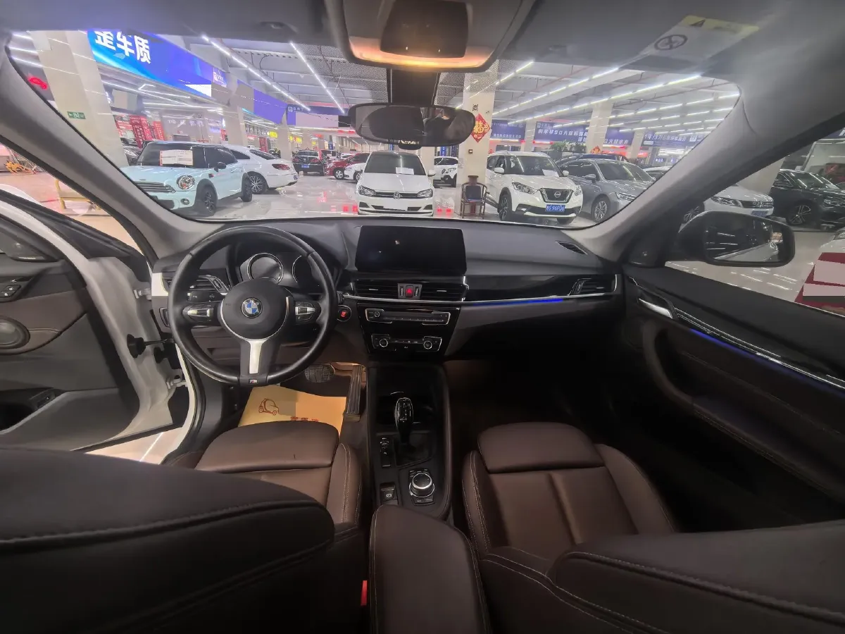 2022 BMW X1 2.0T 192HP L4 7DCT,autocango,china used car exporter,china ev exporter,chinese used car exporter,chinese used ev exporter