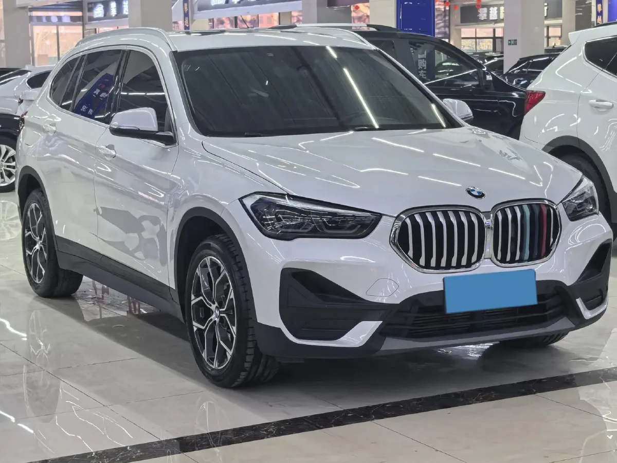 2022 BMW X1 2.0T 192HP L4 7DCT,autocango,china used car exporter,china ev exporter,chinese used car exporter,chinese used ev exporter
