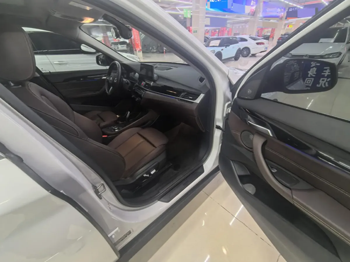 2022 BMW X1 2.0T 192HP L4 7DCT,autocango,china used car exporter,china ev exporter,chinese used car exporter,chinese used ev exporter