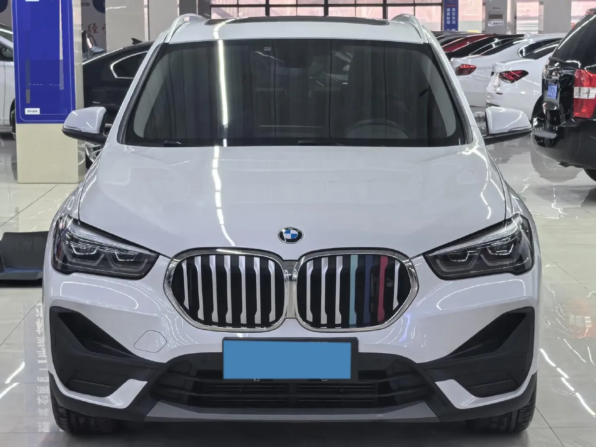2022 BMW X1 2.0T 192HP L4 7DCT,autocango,china used car exporter,china ev exporter,chinese used car exporter,chinese used ev exporter
