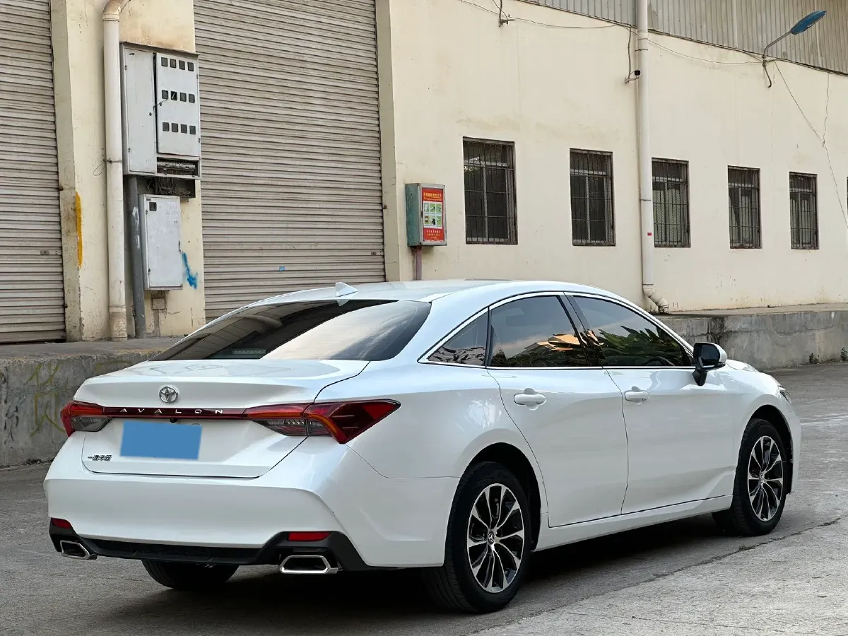 2023 Toyota Avalon 2.0L 177HP L4 CVT,autocango,china used car exporter,china ev exporter,chinese used car exporter,chinese used ev exporter