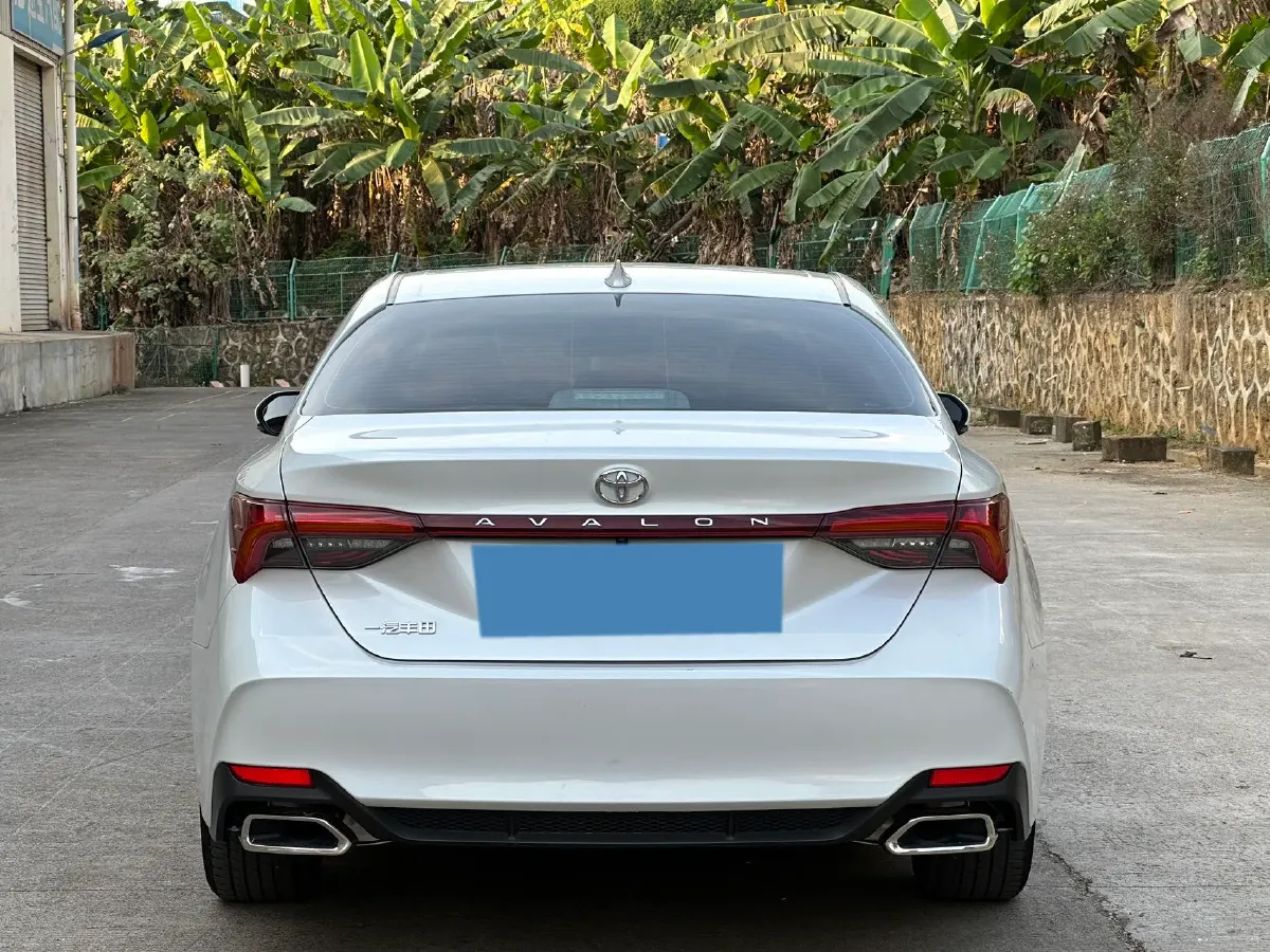 2023 Toyota Avalon 2.0L 177HP L4 CVT,autocango,china used car exporter,china ev exporter,chinese used car exporter,chinese used ev exporter