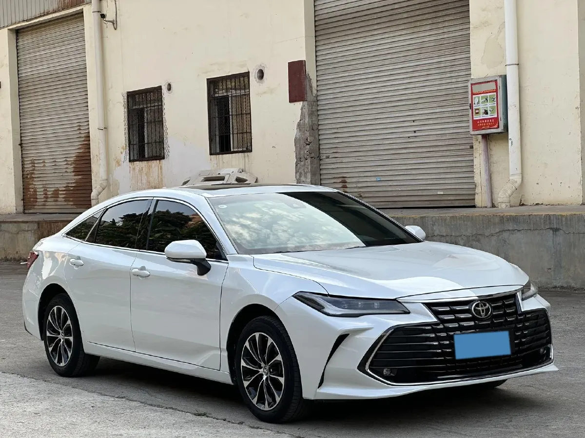 2023 Toyota Avalon 2.0L 177HP L4 CVT,autocango,china used car exporter,china ev exporter,chinese used car exporter,chinese used ev exporter