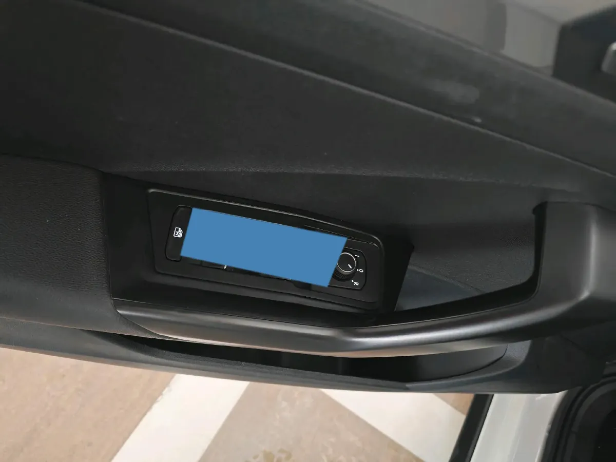 2022 Volkswagen T-Roc 1.4T 150HP L4 7DCT,autocango,china used car exporter,china ev exporter,chinese used car exporter,chinese used ev exporter