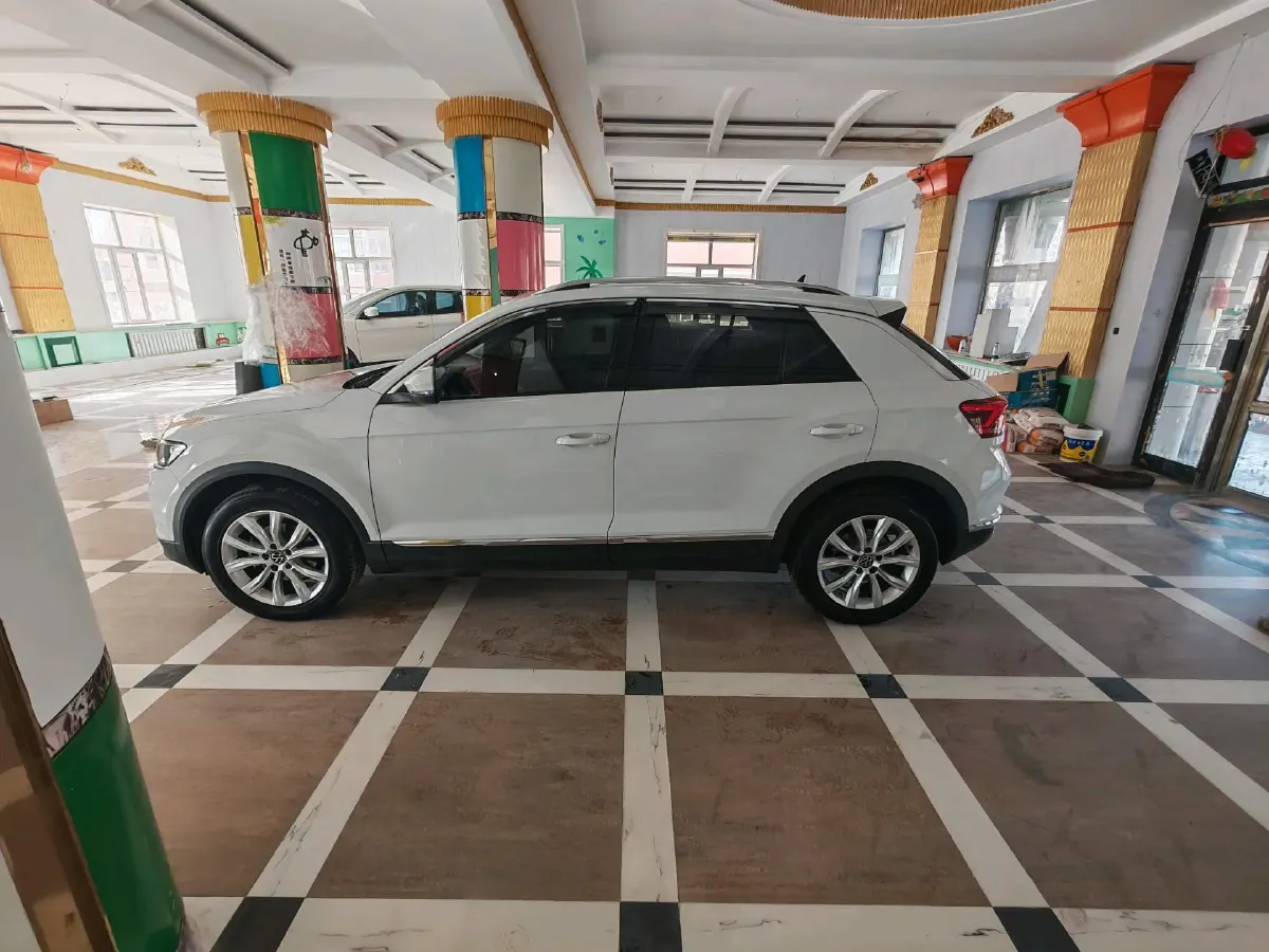 2022 Volkswagen T-Roc 1.4T 150HP L4 7DCT,autocango,china used car exporter,china ev exporter,chinese used car exporter,chinese used ev exporter