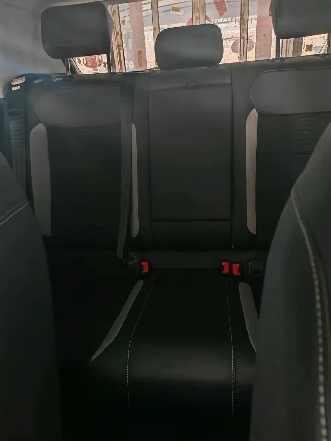 2022 Volkswagen T-Roc 1.4T 150HP L4 7DCT,autocango,china used car exporter,china ev exporter,chinese used car exporter,chinese used ev exporter