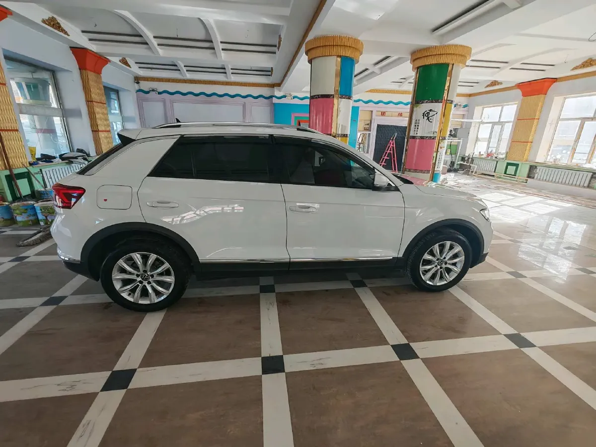 2022 Volkswagen T-Roc 1.4T 150HP L4 7DCT,autocango,china used car exporter,china ev exporter,chinese used car exporter,chinese used ev exporter