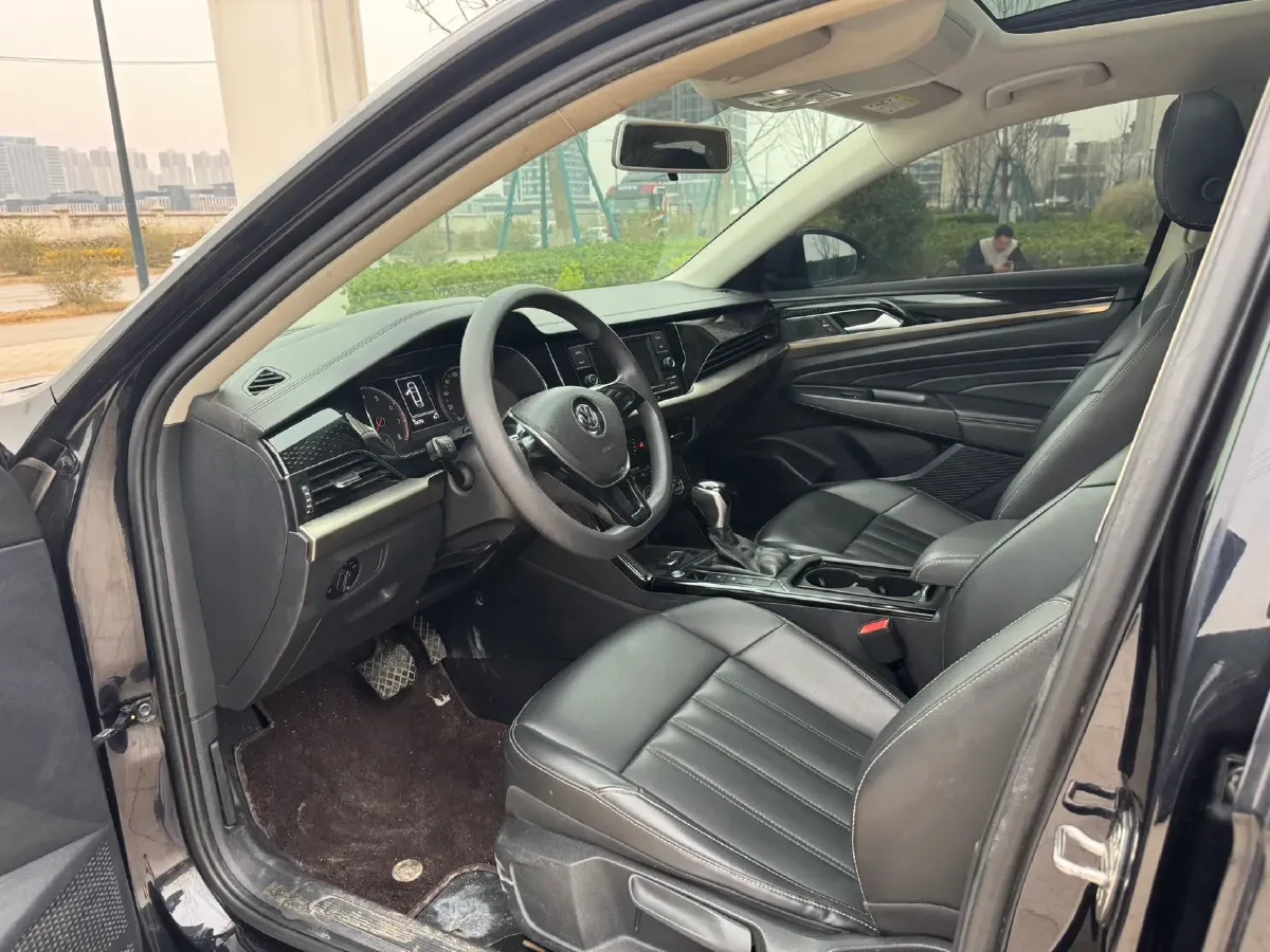 2019 Chevrolet Equinox 1.5T 180HP L4 6AT,autocango,china used car exporter,china ev exporter,chinese used car exporter,chinese used ev exporter