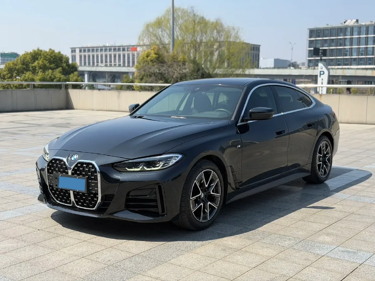 2022 BMW 8 Series 3.0T 333HP L6 8AT,autocango,china used car exporter,china ev exporter,chinese used car exporter,chinese used ev exporter