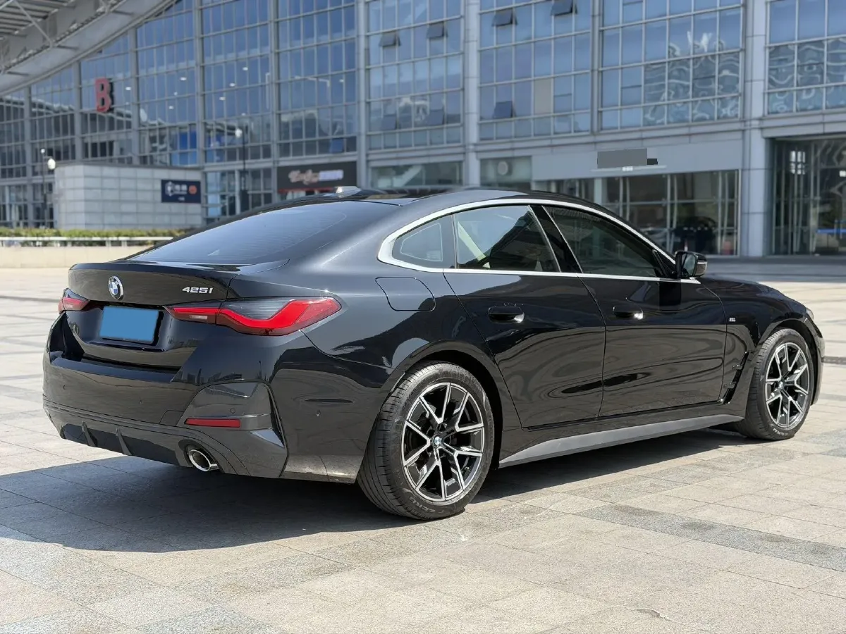 2022 BMW 8 Series 3.0T 333HP L6 8AT,autocango,china used car exporter,china ev exporter,chinese used car exporter,chinese used ev exporter