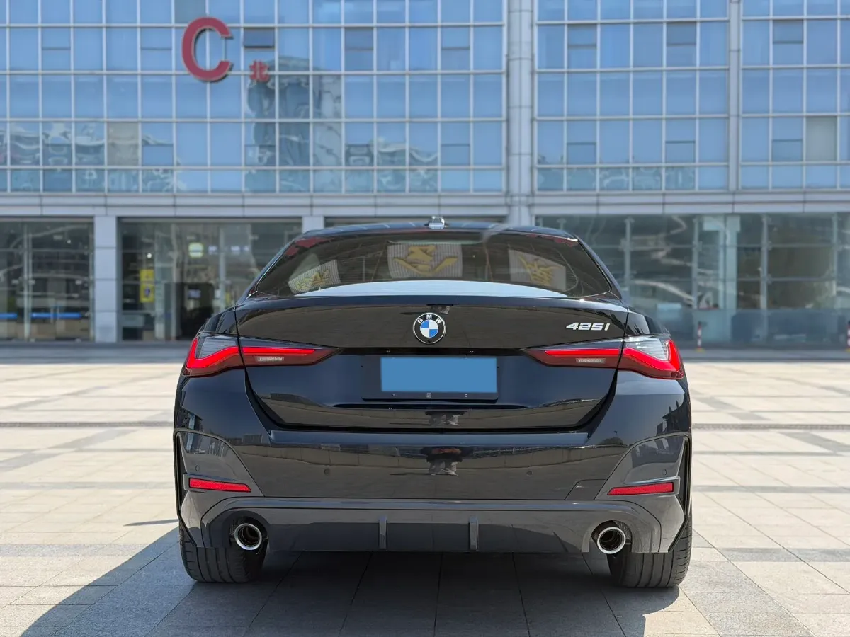 2022 BMW 8 Series 3.0T 333HP L6 8AT,autocango,china used car exporter,china ev exporter,chinese used car exporter,chinese used ev exporter