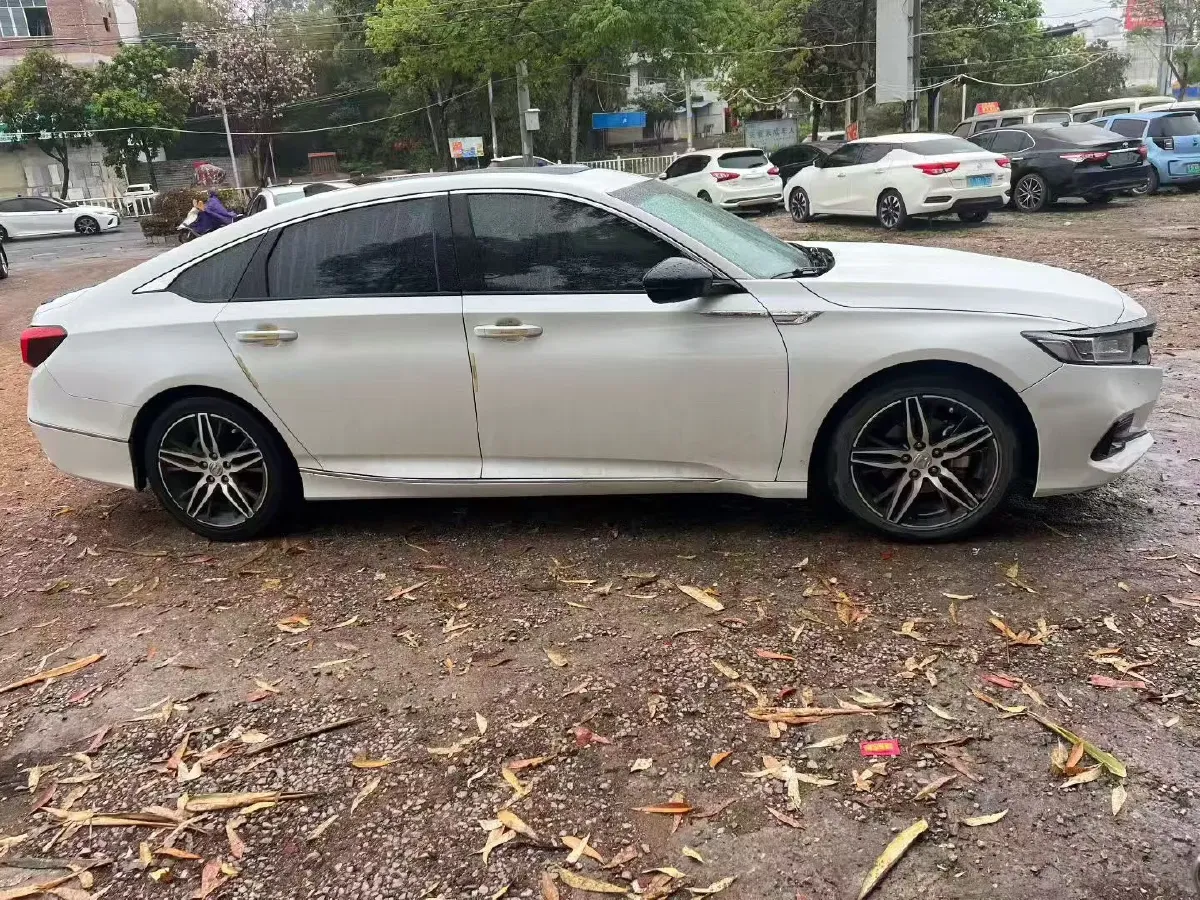 2022 Honda Accord 1.5T 194HP L4 CVT,autocango,china used car exporter,china ev exporter,chinese used car exporter,chinese used ev exporter
