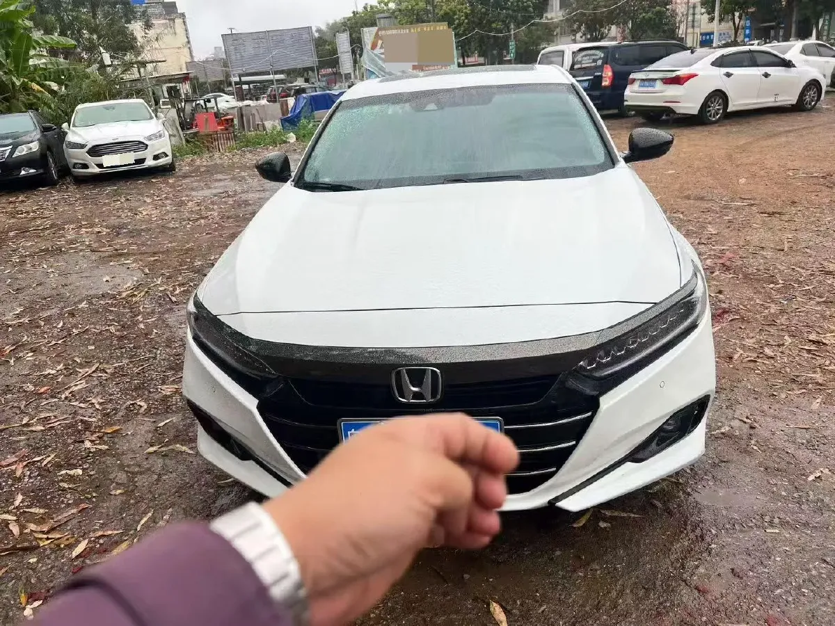2022 Honda Accord 1.5T 194HP L4 CVT,autocango,china used car exporter,china ev exporter,chinese used car exporter,chinese used ev exporter