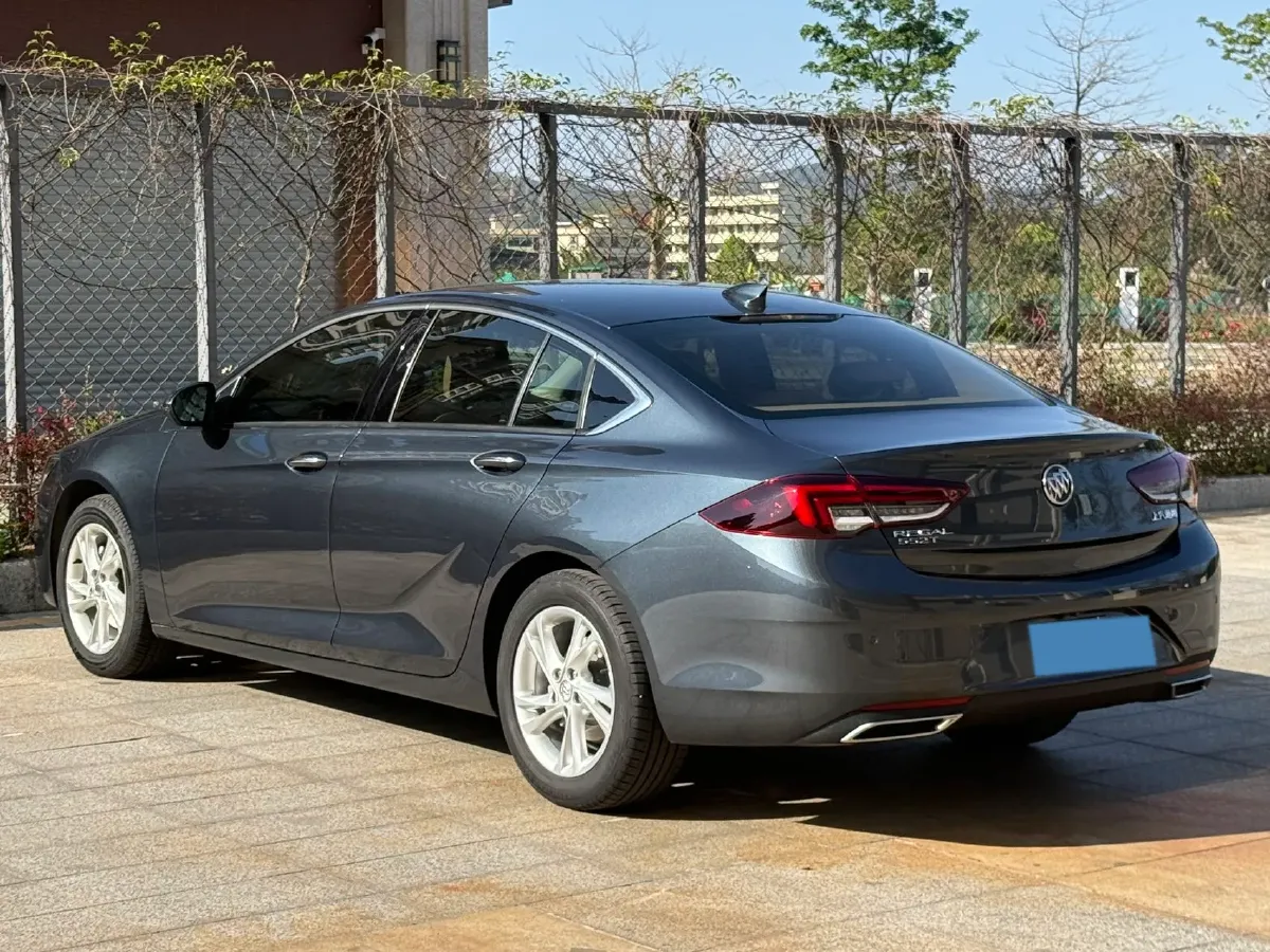 2020 Buick Regal 1.5T 169HP L4 9AT,autocango,china used car exporter,china ev exporter,chinese used car exporter,chinese used ev exporter