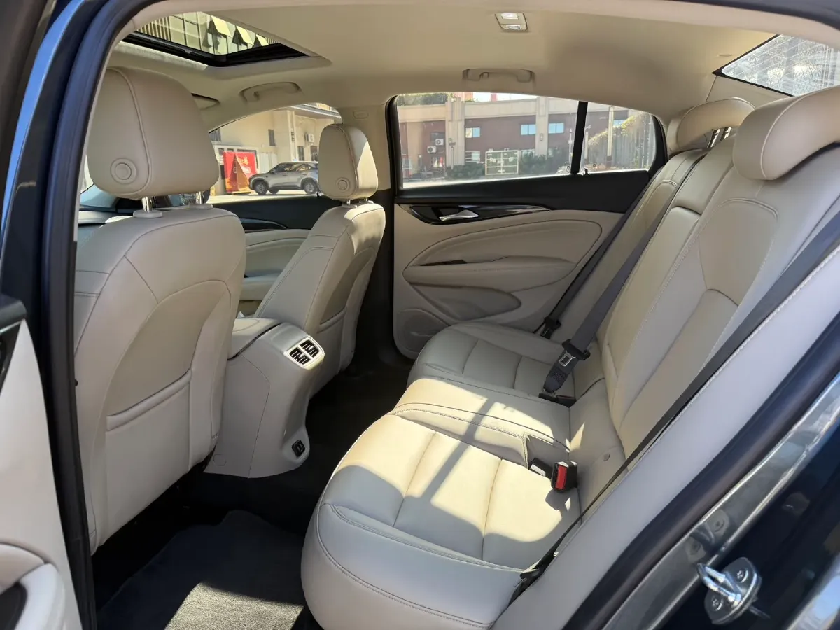 2020 Buick Regal 1.5T 169HP L4 9AT,autocango,china used car exporter,china ev exporter,chinese used car exporter,chinese used ev exporter