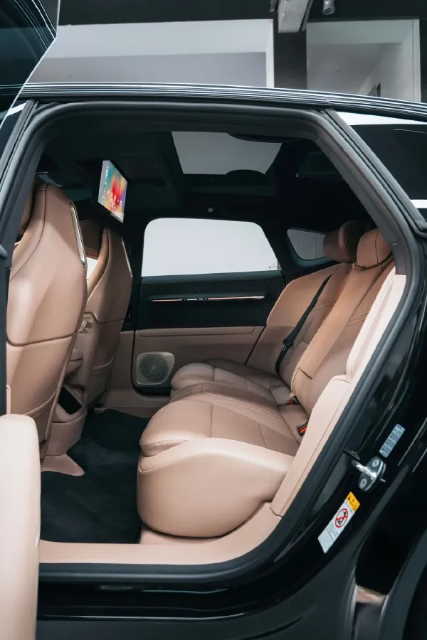 2025 Avatr 12 BEV,autocango,china used car exporter,china ev exporter,chinese used car exporter,chinese used ev exporter