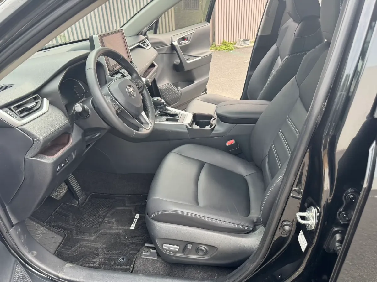 2020 Toyota RAV4 2.0L 171HP L4 CVT,autocango,china used car exporter,china ev exporter,chinese used car exporter,chinese used ev exporter