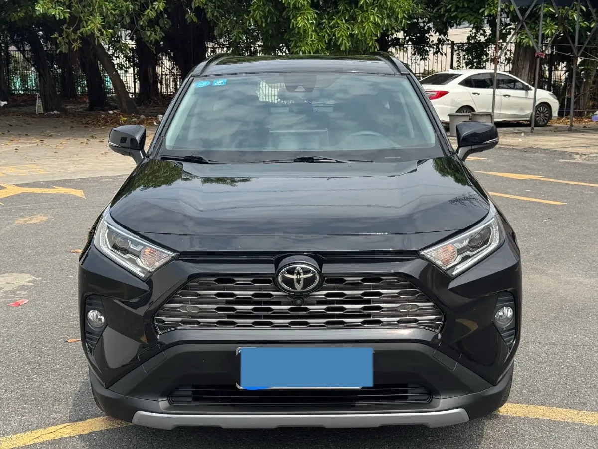 2020 Toyota RAV4 2.0L 171HP L4 CVT,autocango,china used car exporter,china ev exporter,chinese used car exporter,chinese used ev exporter