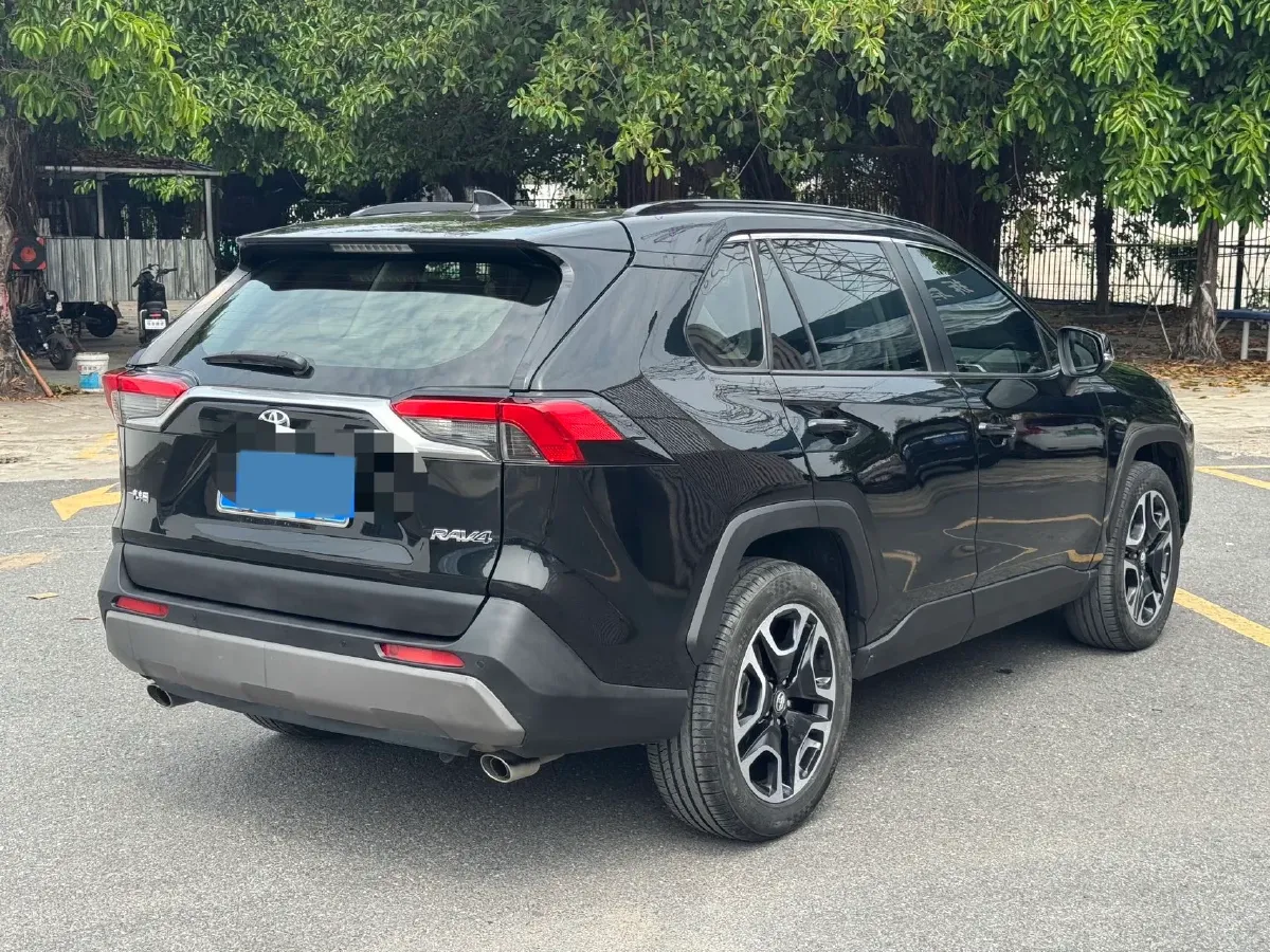 2020 Toyota RAV4 2.0L 171HP L4 CVT,autocango,china used car exporter,china ev exporter,chinese used car exporter,chinese used ev exporter