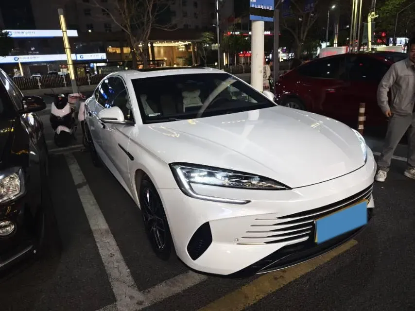 2023 BYD Seal 1.5L 110HP L4 E-CVT PHEV 17.6KWH,autocango,china used car exporter,china ev exporter,chinese used car exporter,chinese used ev exporter