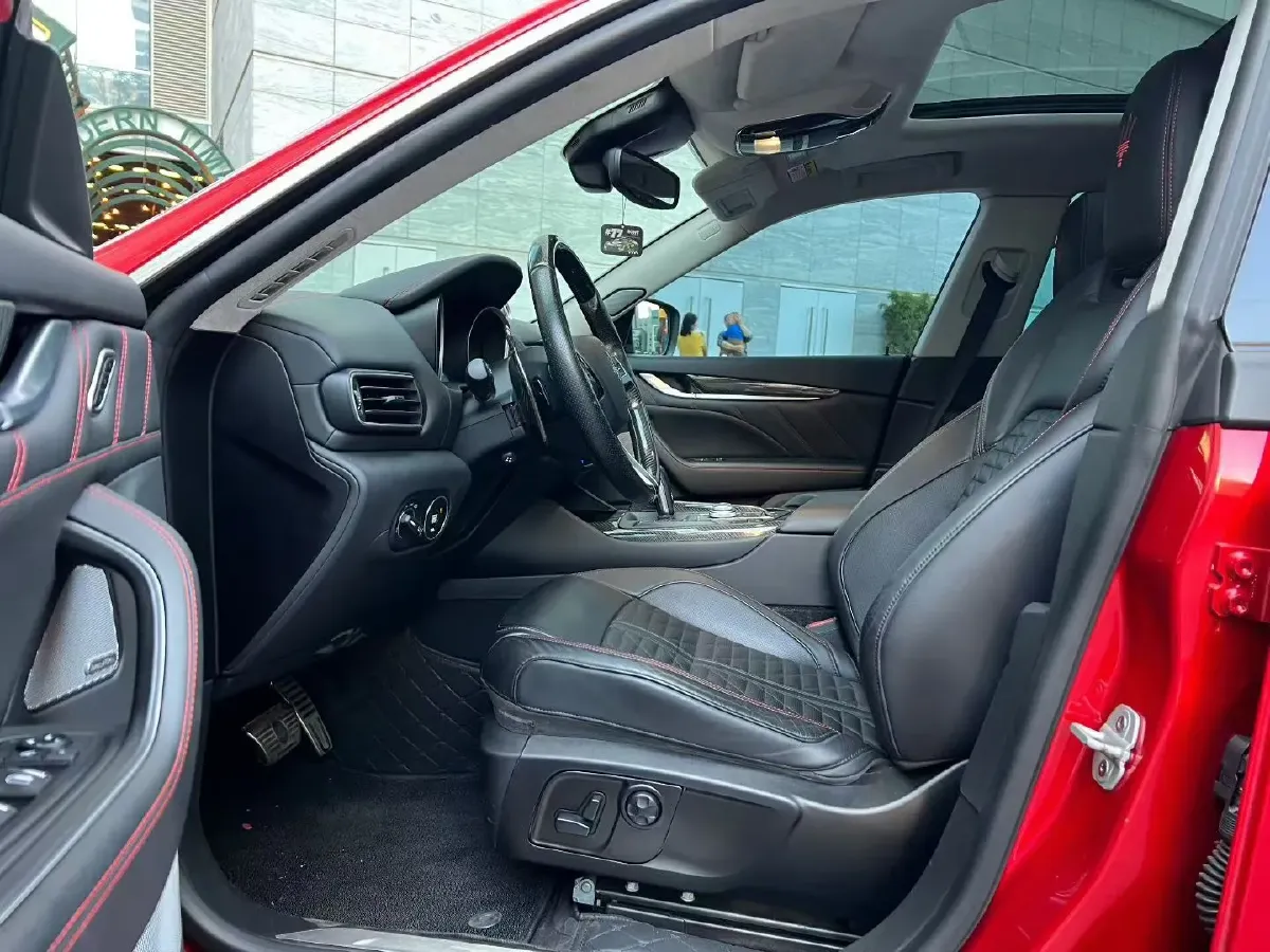 2019 Maserati Levante 3.8T 550HP V8 8AT,autocango,china used car exporter,china ev exporter,chinese used car exporter,chinese used ev exporter