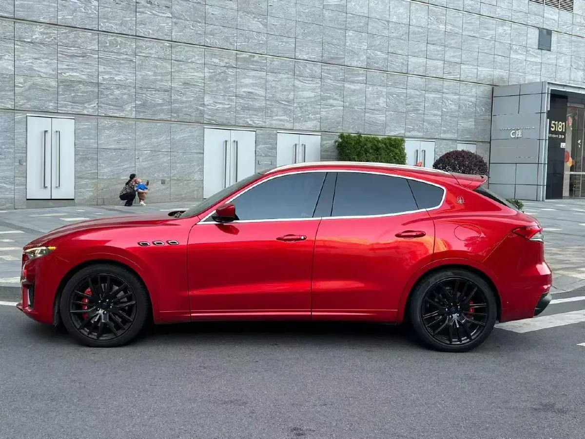 2019 Maserati Levante 3.8T 550HP V8 8AT,autocango,china used car exporter,china ev exporter,chinese used car exporter,chinese used ev exporter