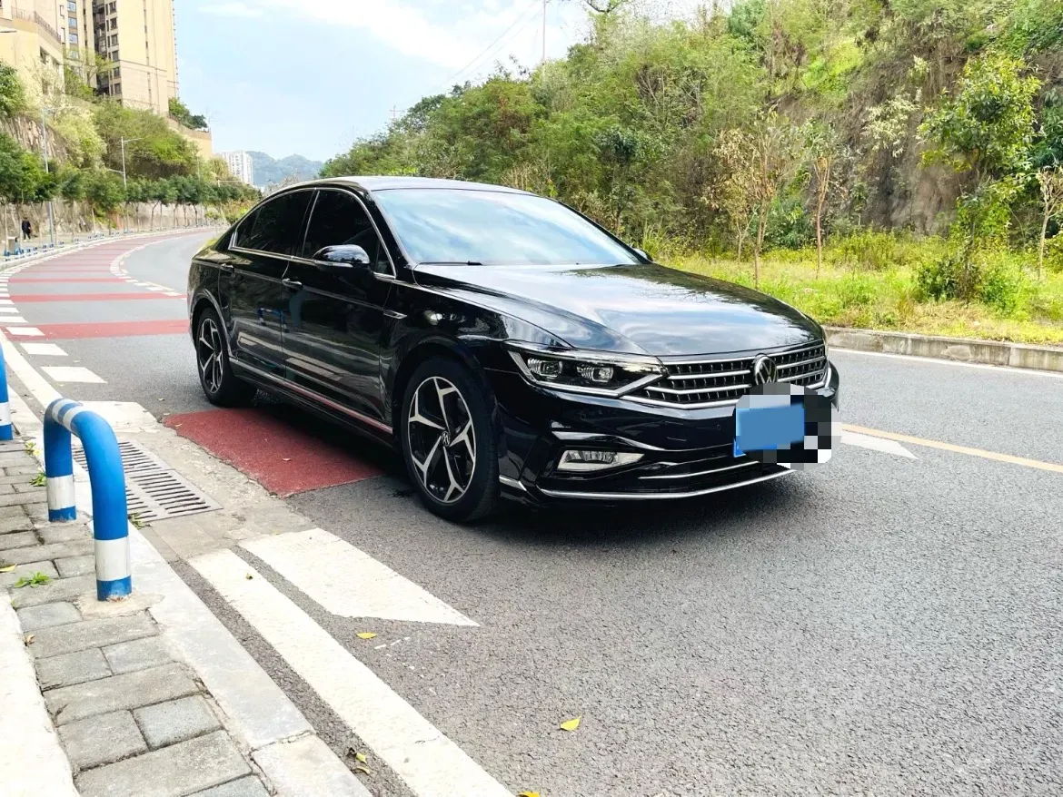 2024 Volkswagen Magotan 2.0T 186HP L4 7DCT,autocango,china used car exporter,china ev exporter,chinese used car exporter,chinese used ev exporter