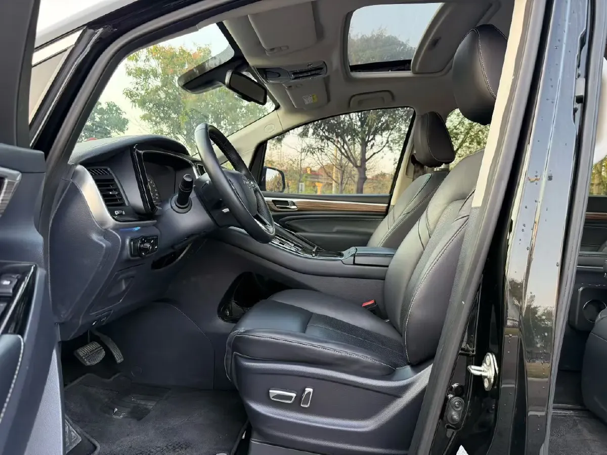 2023 GAC Trumpchi M8 2.0T 252HP L4 8AT,autocango,china used car exporter,china ev exporter,chinese used car exporter,chinese used ev exporter