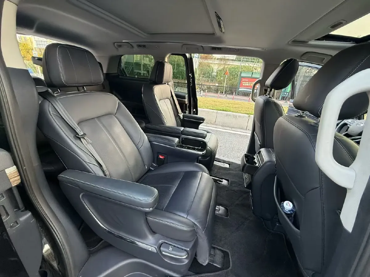 2023 GAC Trumpchi M8 2.0T 252HP L4 8AT,autocango,china used car exporter,china ev exporter,chinese used car exporter,chinese used ev exporter