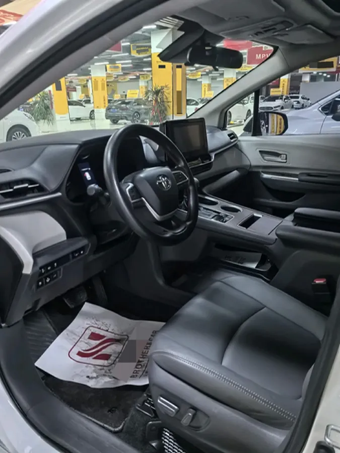 2024 Toyota Sienna 2.5L 189HP L4 E-CVT Hybrid,autocango,china used car exporter,china ev exporter,chinese used car exporter,chinese used ev exporter