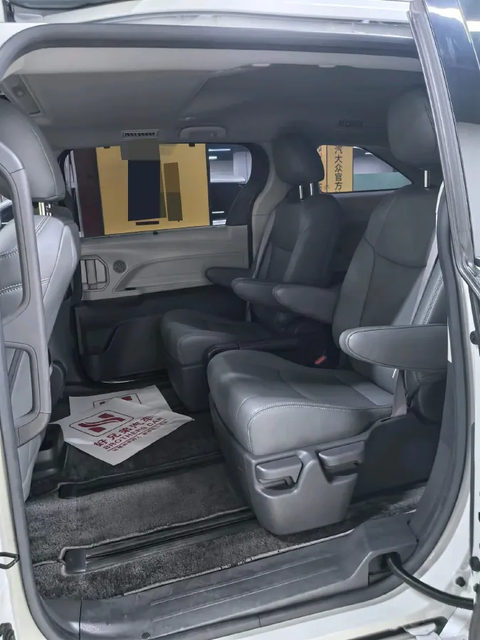 2024 Toyota Sienna 2.5L 189HP L4 E-CVT Hybrid,autocango,china used car exporter,china ev exporter,chinese used car exporter,chinese used ev exporter
