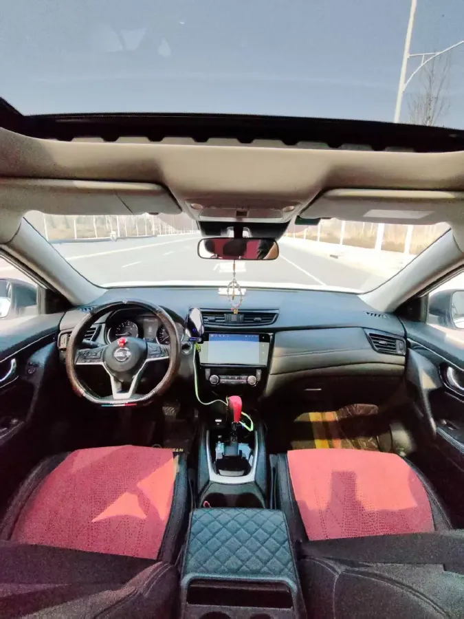 2023 Nissan X-Trail 2.0L 151HP L4 CVT,autocango,china used car exporter,china ev exporter,chinese used car exporter,chinese used ev exporter