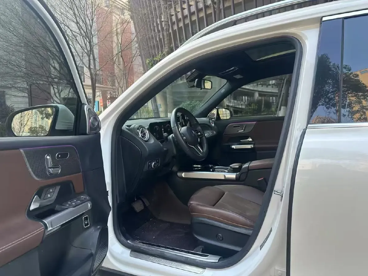 2023 Mercedes-Benz GLB Class 2.0T 190HP L4 8DCT,autocango,china used car exporter,china ev exporter,chinese used car exporter,chinese used ev exporter