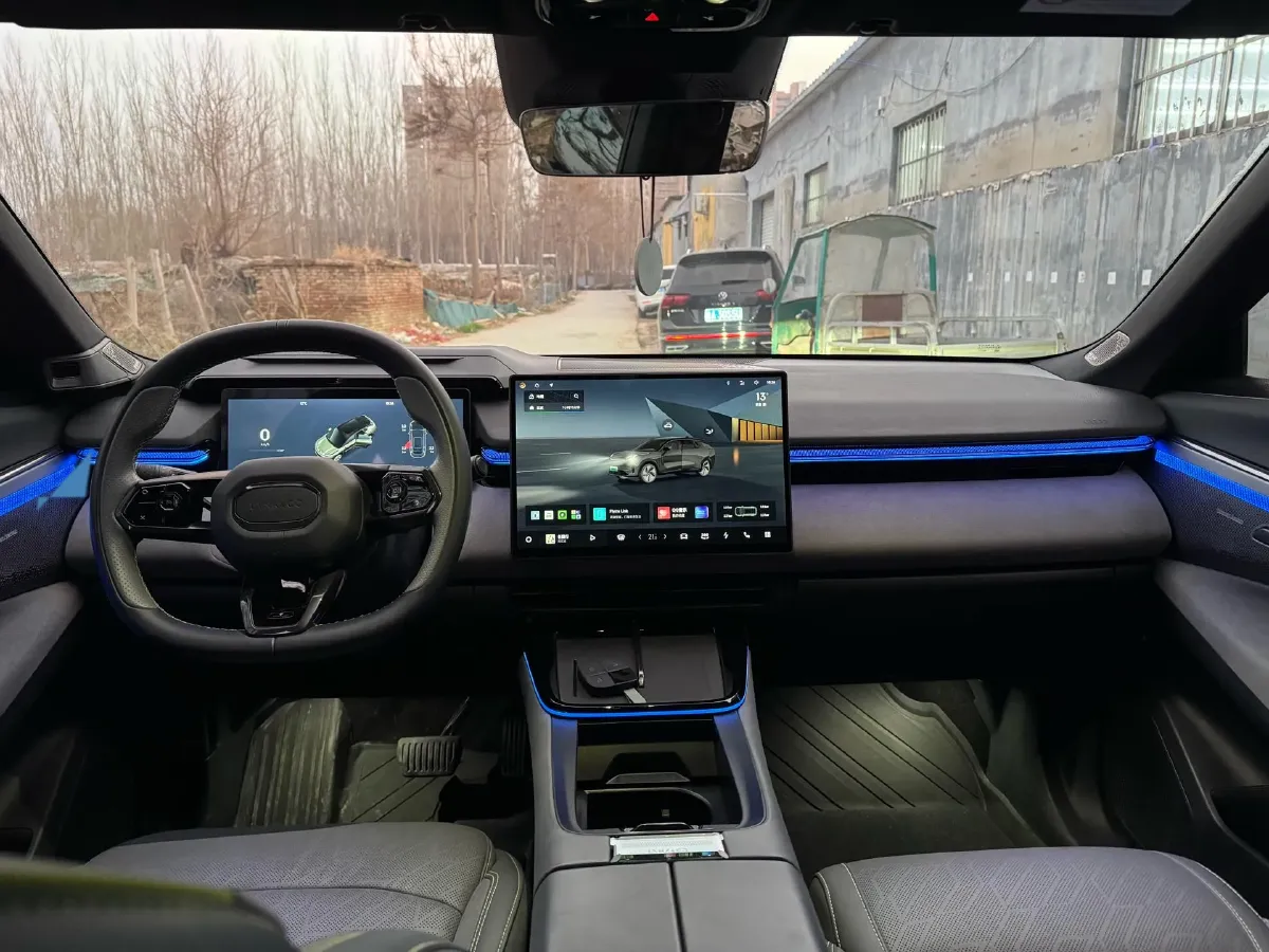 2025 LYNK&CO 08 EM-P 1.5T 163HP L4 3DHT PHEV 39.6/39.8KWH,autocango,china used car exporter,china ev exporter,chinese used car exporter,chinese used ev exporter