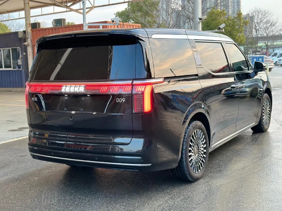 2024 Zeekr 009 BEV 108KWH,autocango,china used car exporter,china ev exporter,chinese used car exporter,chinese used ev exporter