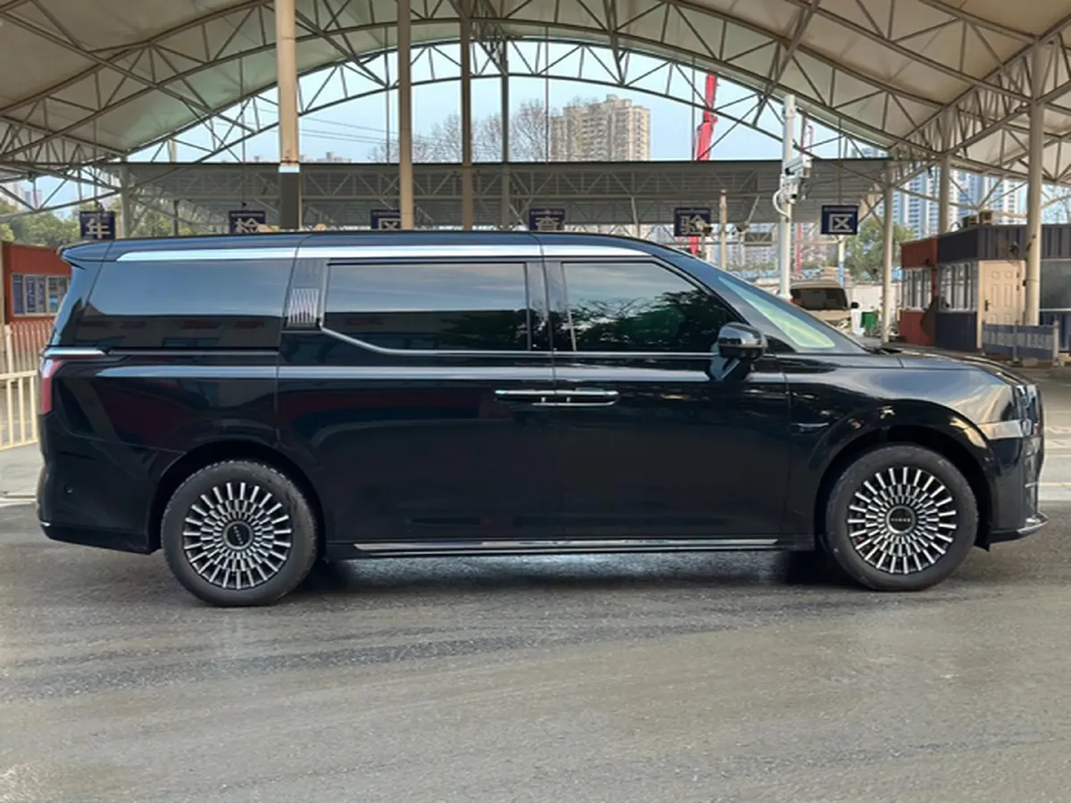 2024 Zeekr 009 BEV 108KWH,autocango,china used car exporter,china ev exporter,chinese used car exporter,chinese used ev exporter