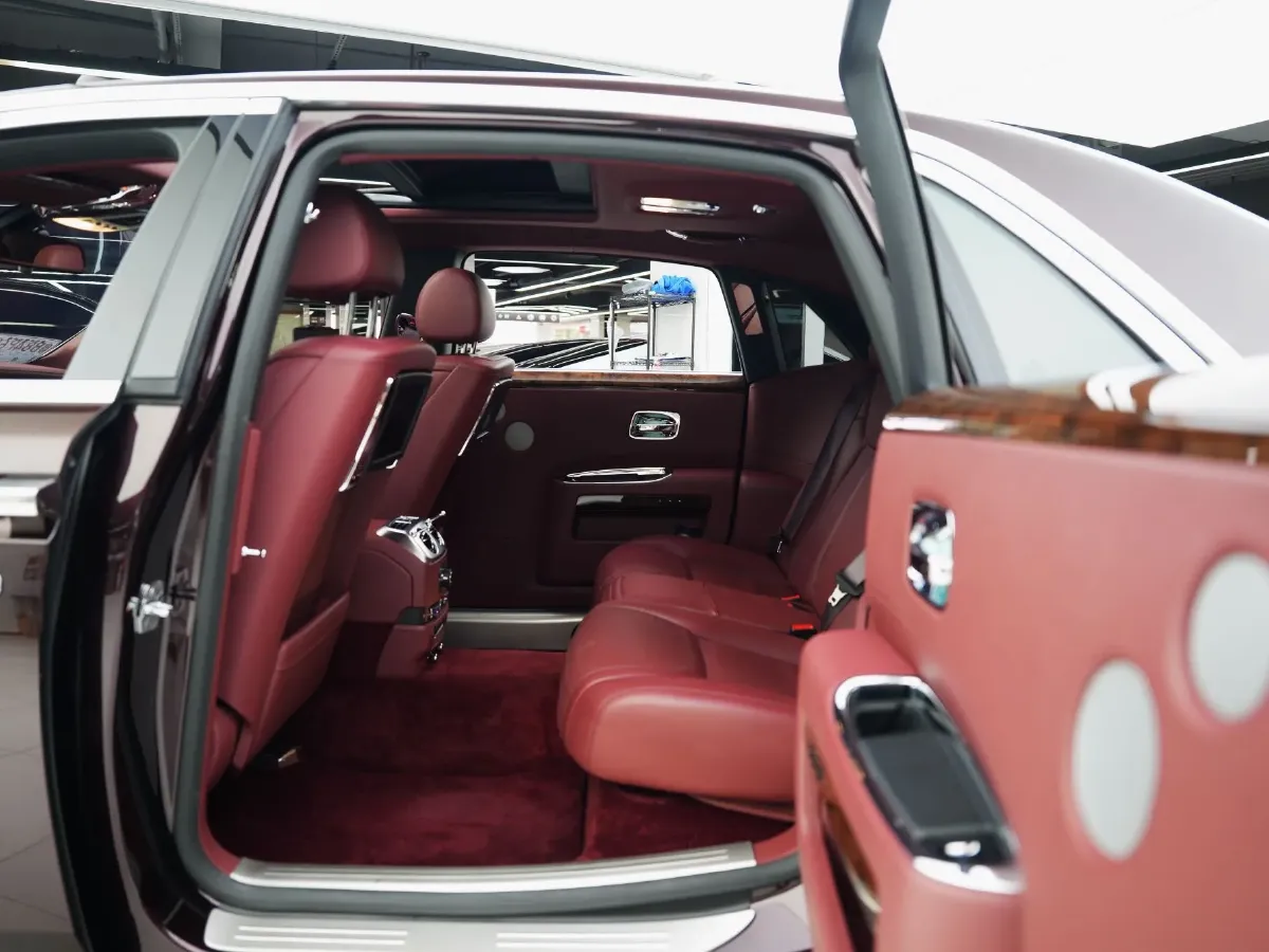 2018 Rolls-Royce Ghost 6.6T 571HP V12 8AT,autocango,china used car exporter,china ev exporter,chinese used car exporter,chinese used ev exporter