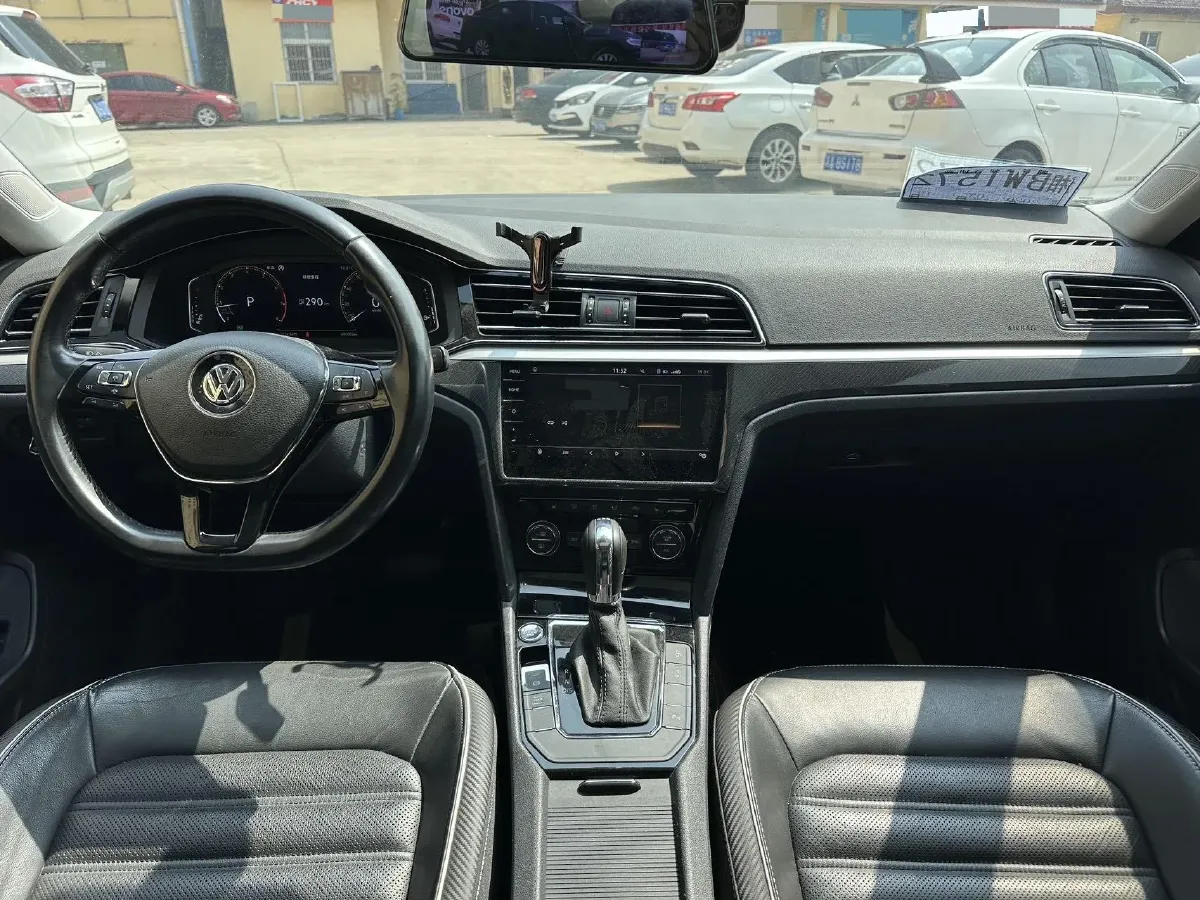 2019 Volkswagen Tayron 2.0T 186HP L4 7DCT,autocango,china used car exporter,china ev exporter,chinese used car exporter,chinese used ev exporter