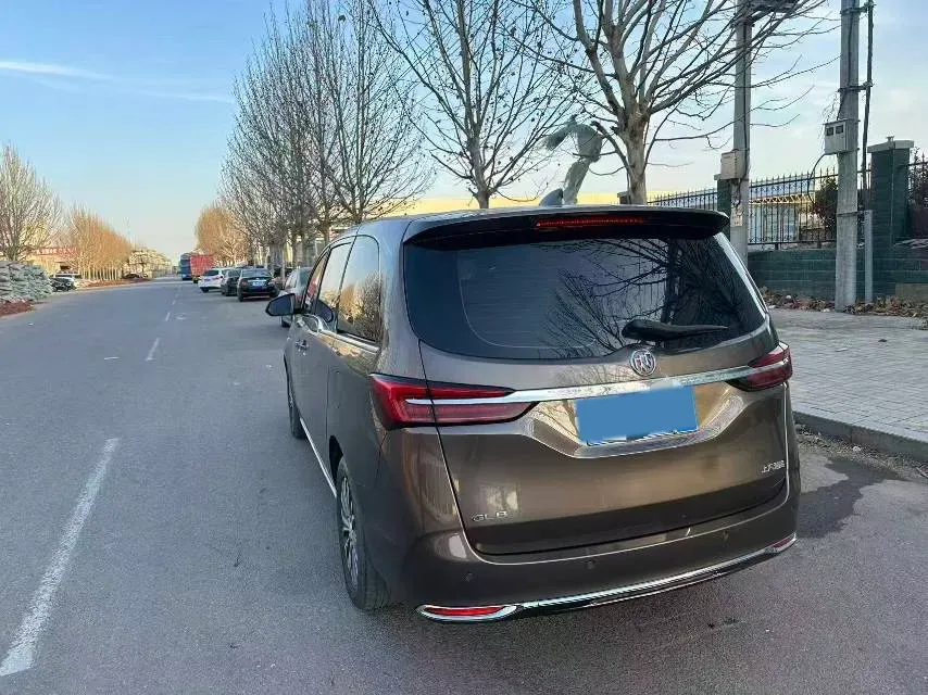 2023 Buick GL8 2.0T 237HP L4 9AT,autocango,china used car exporter,china ev exporter,chinese used car exporter,chinese used ev exporter