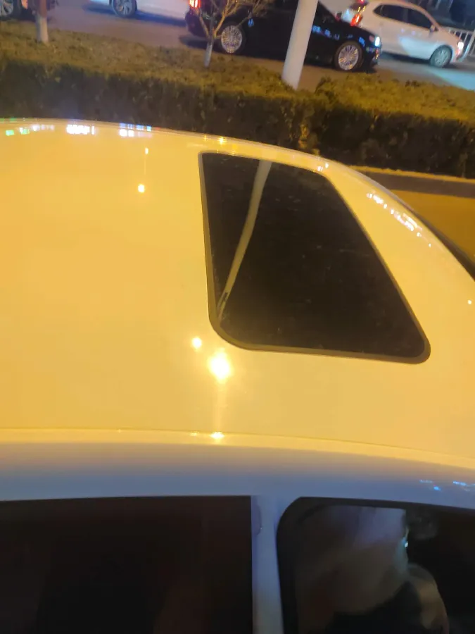 2020 Roewe i5 1.5L 120HP L4 5MT,autocango,china used car exporter,china ev exporter,chinese used car exporter,chinese used ev exporter